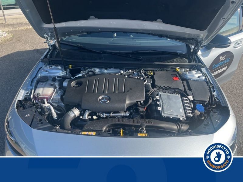 Mercedes-Benz A 180 2025