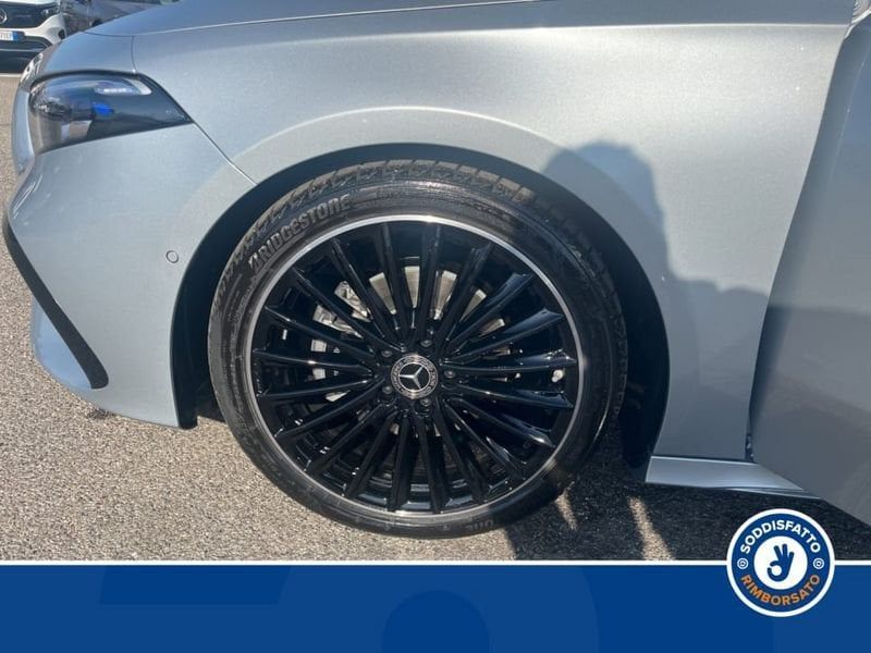 Mercedes-Benz A 180 2025