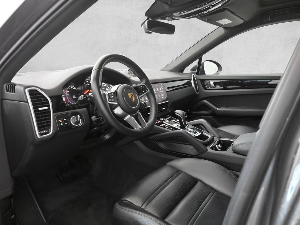 Porsche Cayenne 2022