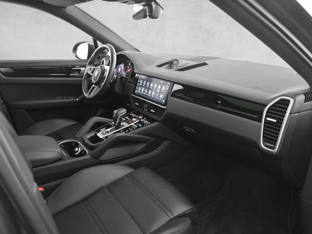 Porsche Cayenne 2022