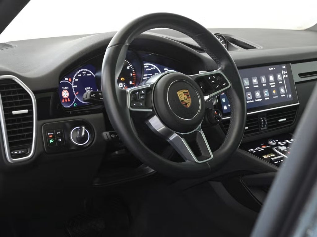 Porsche Cayenne 2022