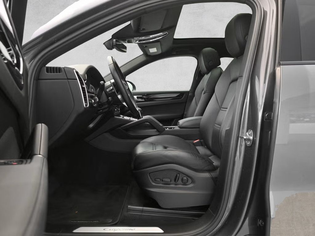 Porsche Cayenne 2022