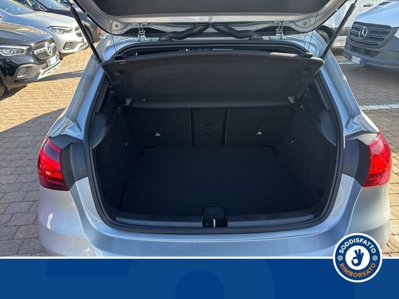 Mercedes-Benz A 180 2025