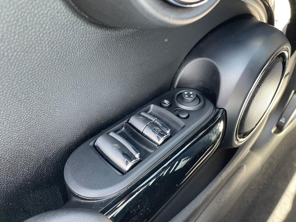 MINI John Cooper Works Cabrio 2023