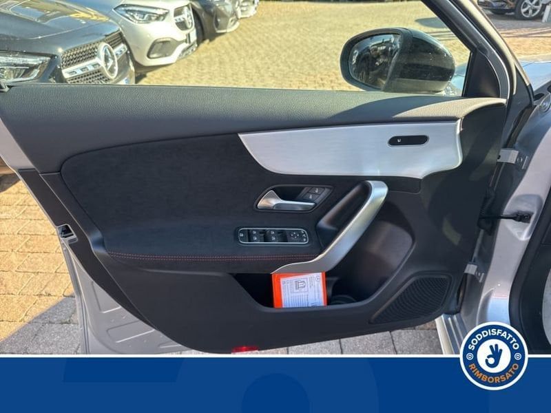 Mercedes-Benz A 180 2025