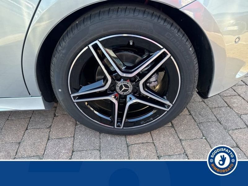 Mercedes-Benz A 180 2025