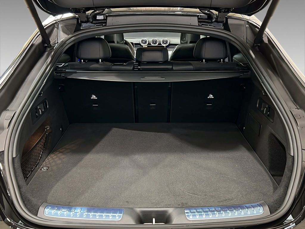 Mercedes-Benz GLC 300 2025