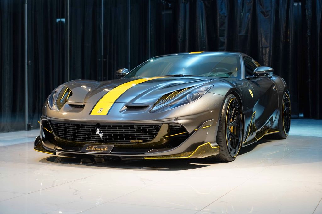 Ferrari 812