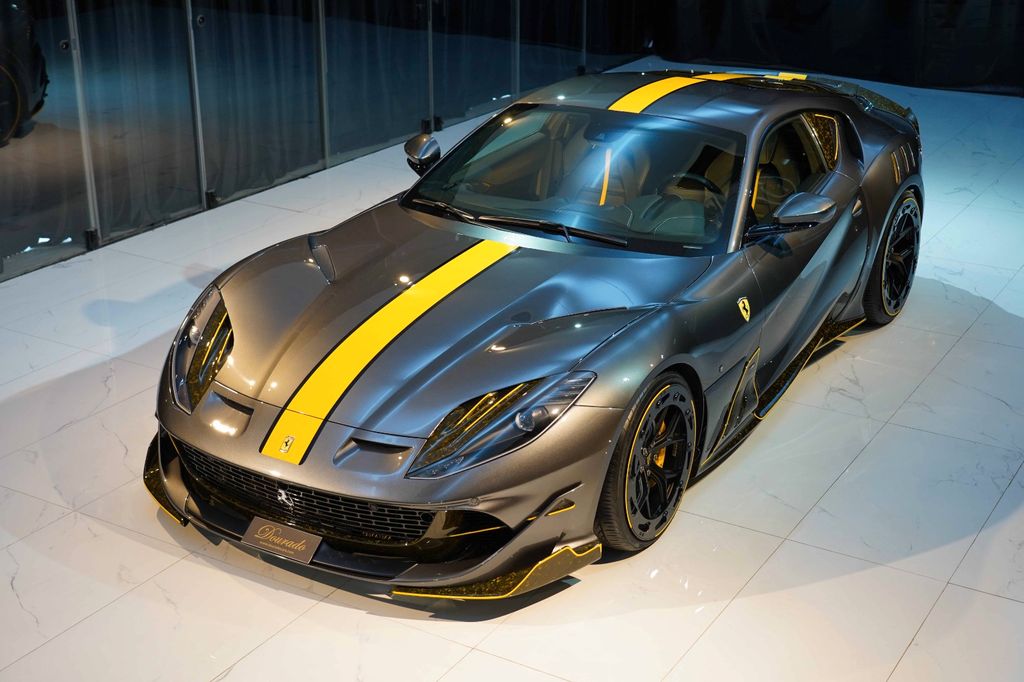 Ferrari 812