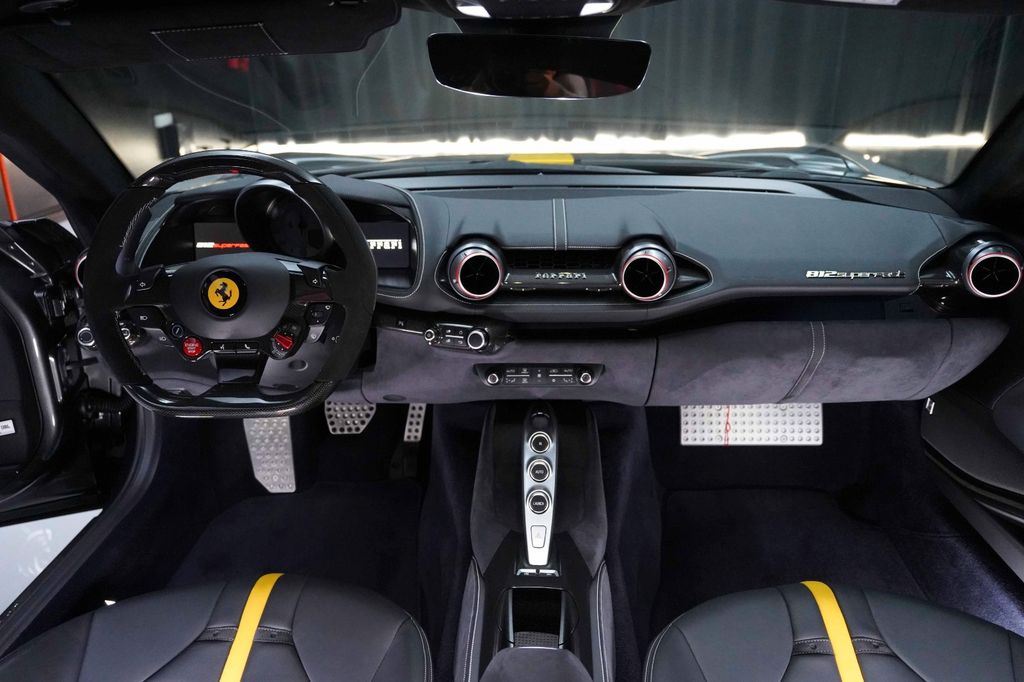 Ferrari 812