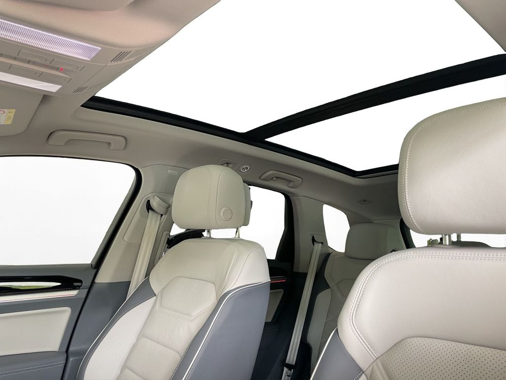 Volkswagen Touareg 2025