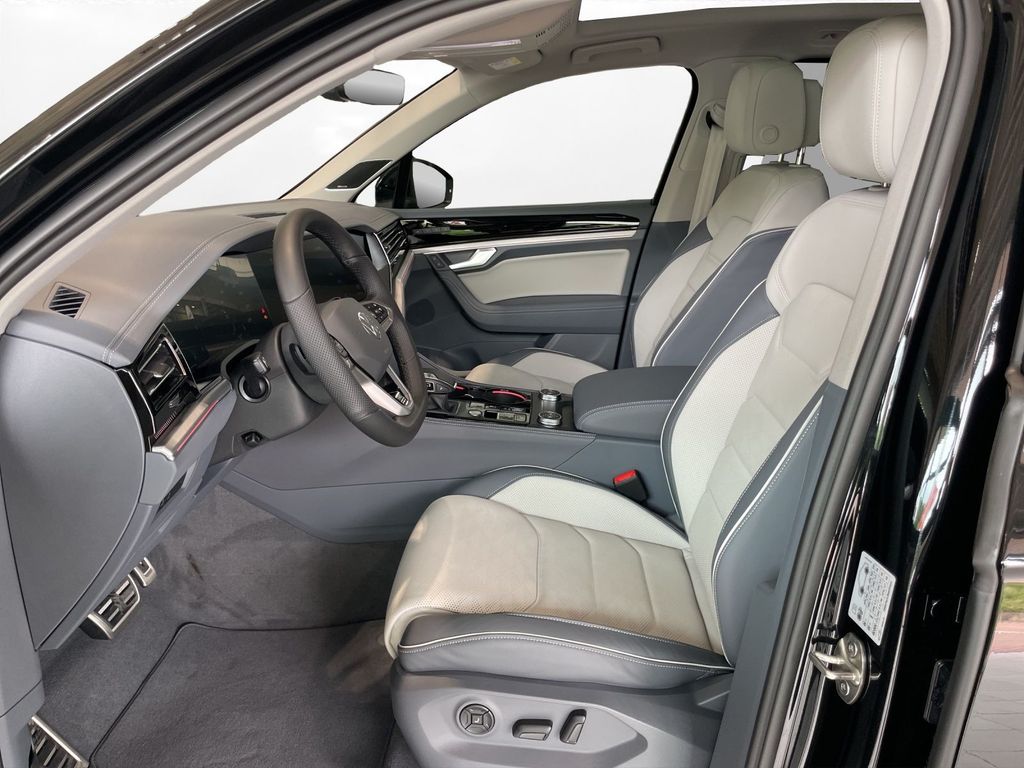 Volkswagen Touareg 2025