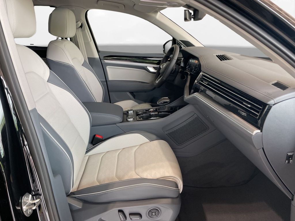 Volkswagen Touareg 2025