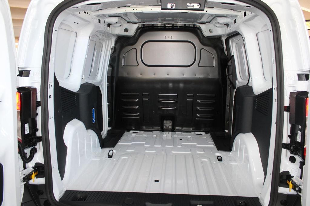 Ford Transit Courier 2025