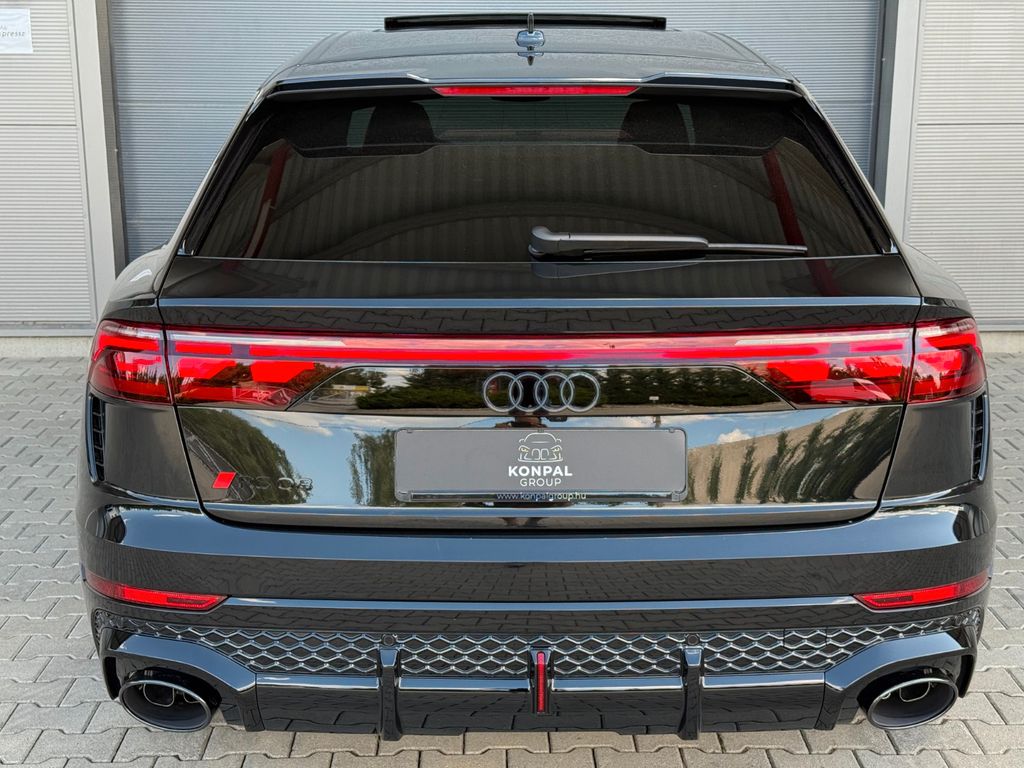 Audi RSQ8 2025