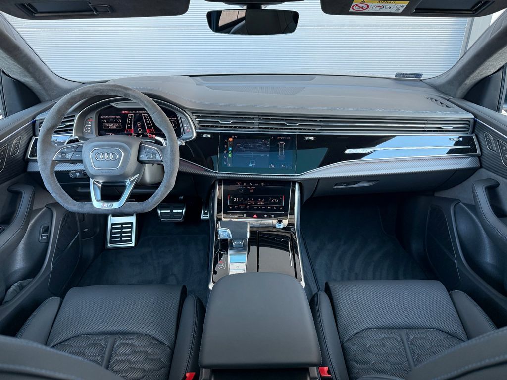 Audi RSQ8 2025