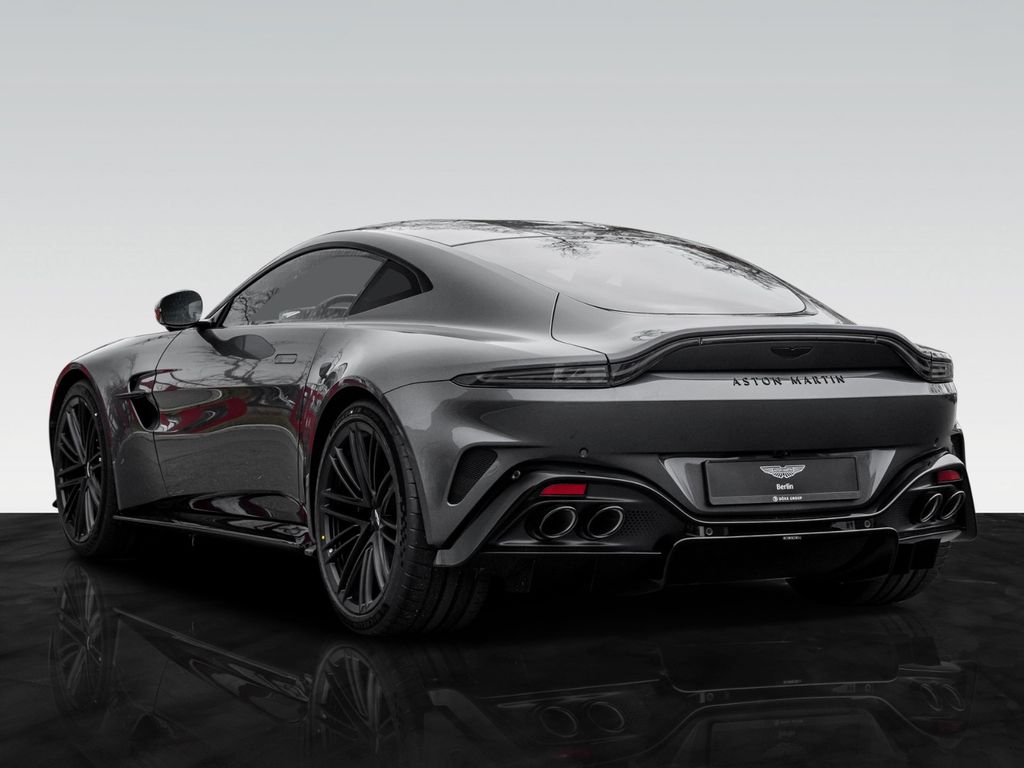 Aston Martin V8 Vantage 2025
