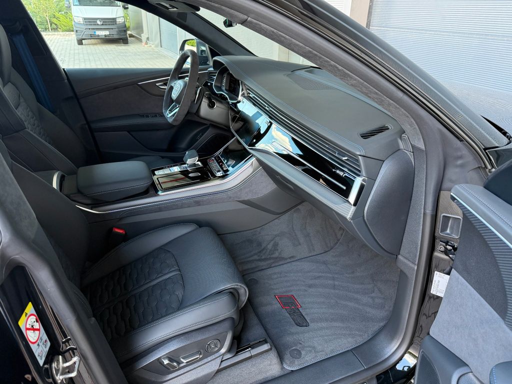 Audi RSQ8 2025