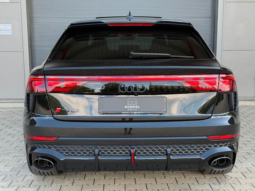 Audi RSQ8 2025