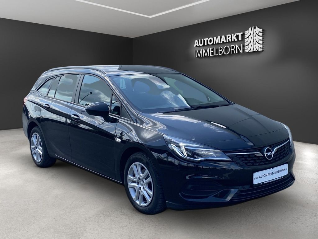 Opel Astra 2022