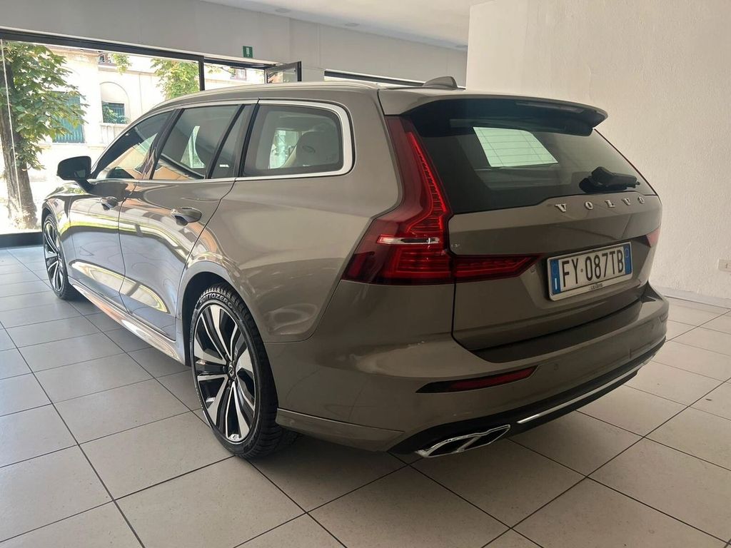 Volvo V60 2019
