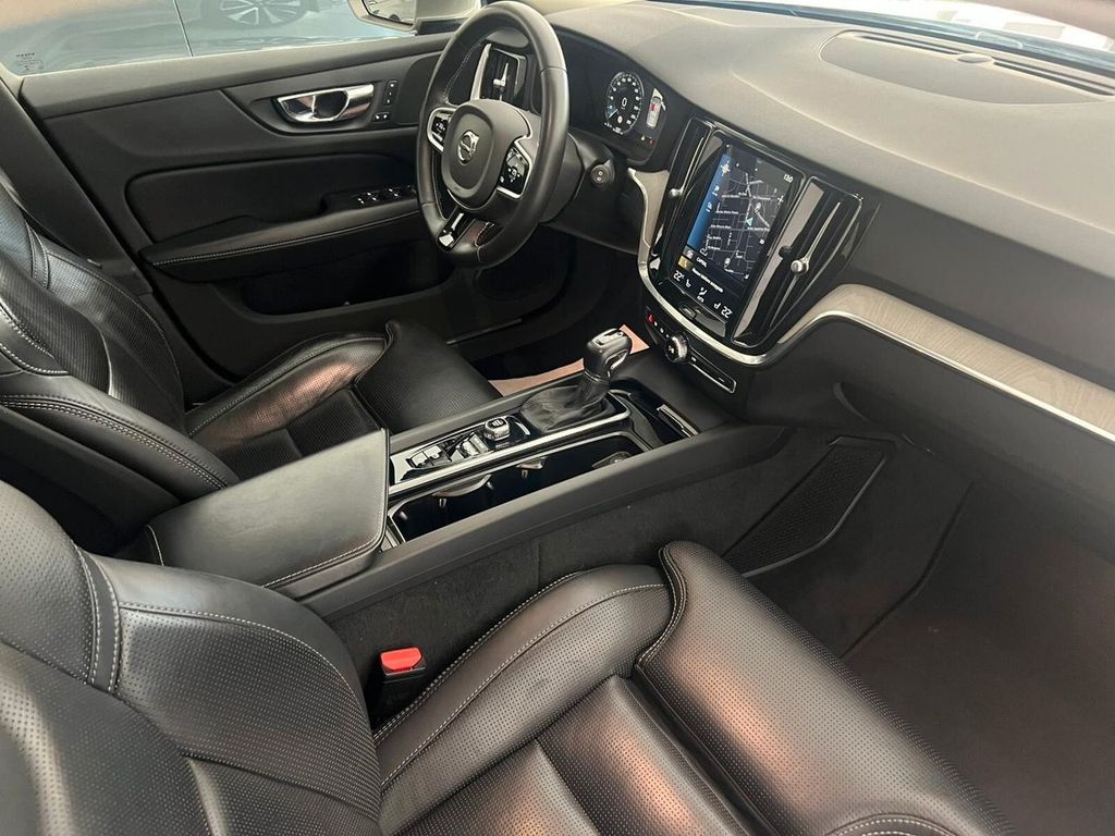 Volvo V60 2019
