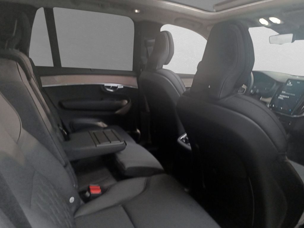 Volvo XC90 2025
