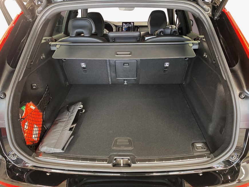 Volvo XC60 2025