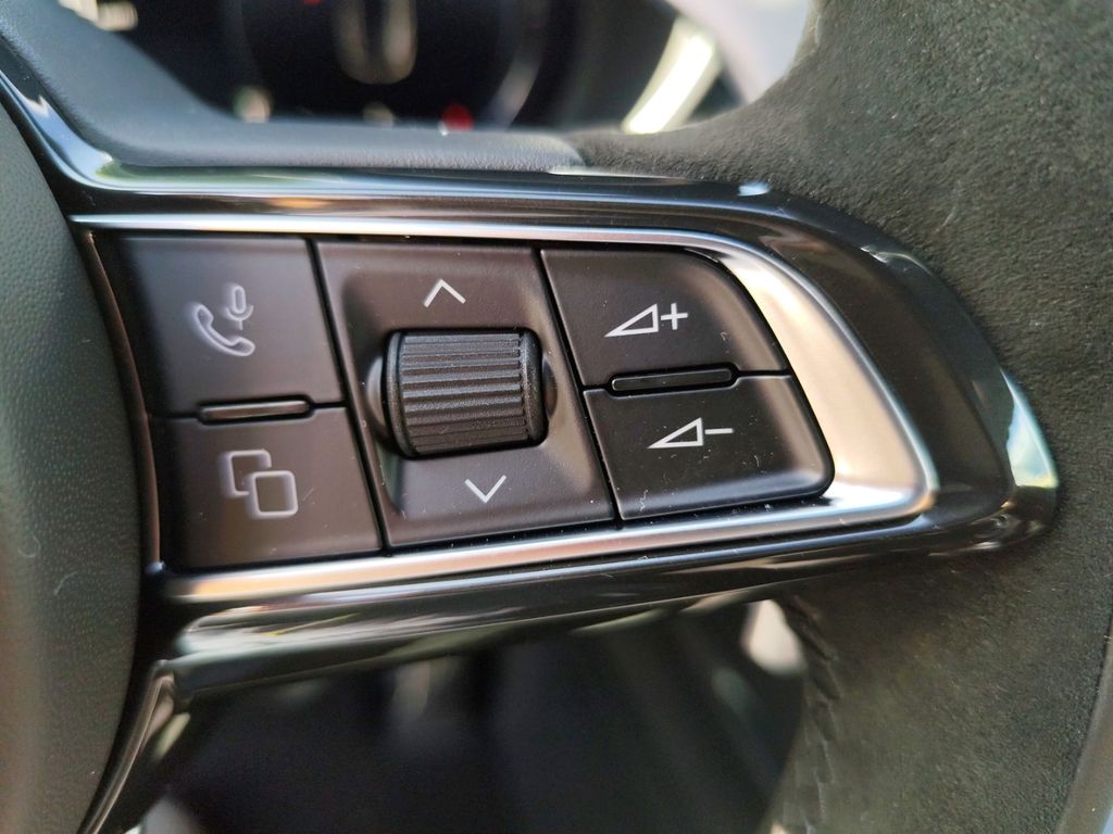 Alfa Romeo Stelvio 2025