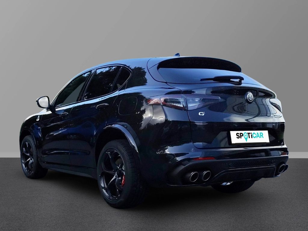 Alfa Romeo Stelvio 2025