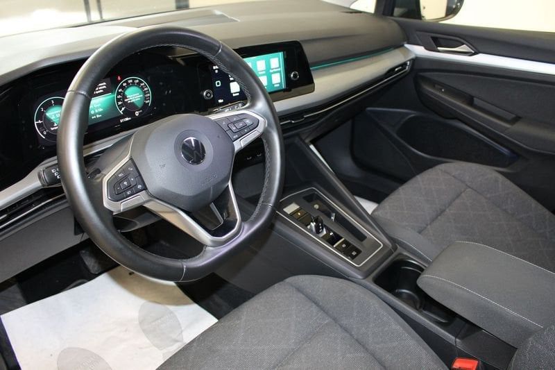 Volkswagen Golf 2021