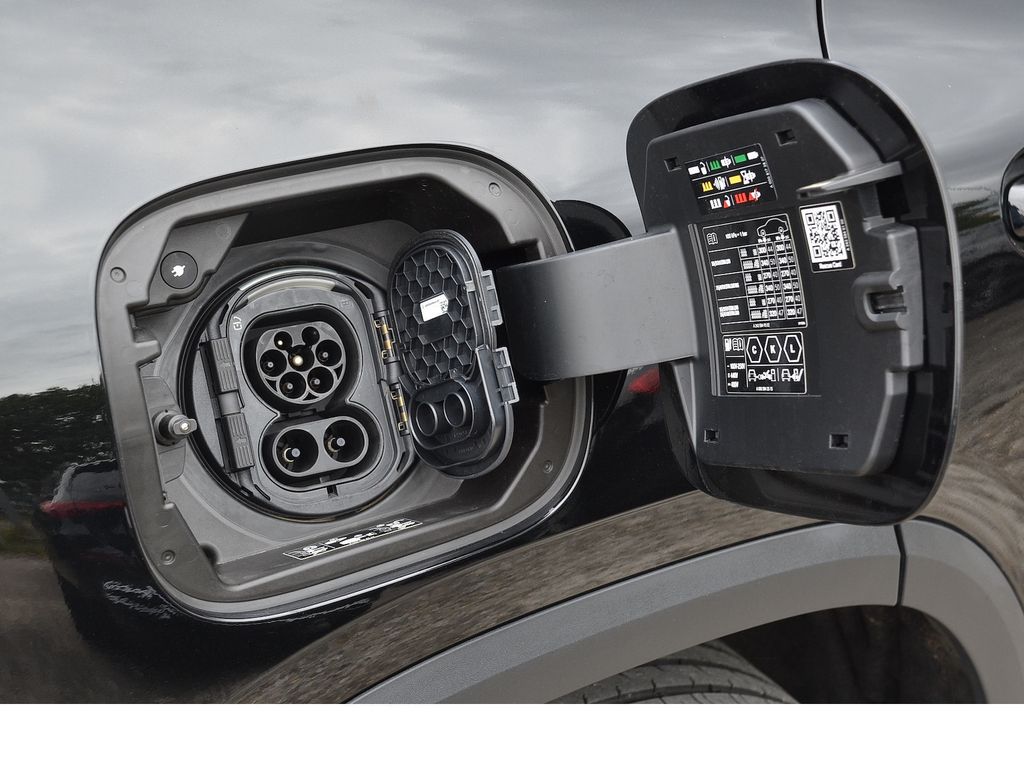 Mercedes-Benz EQA 2023