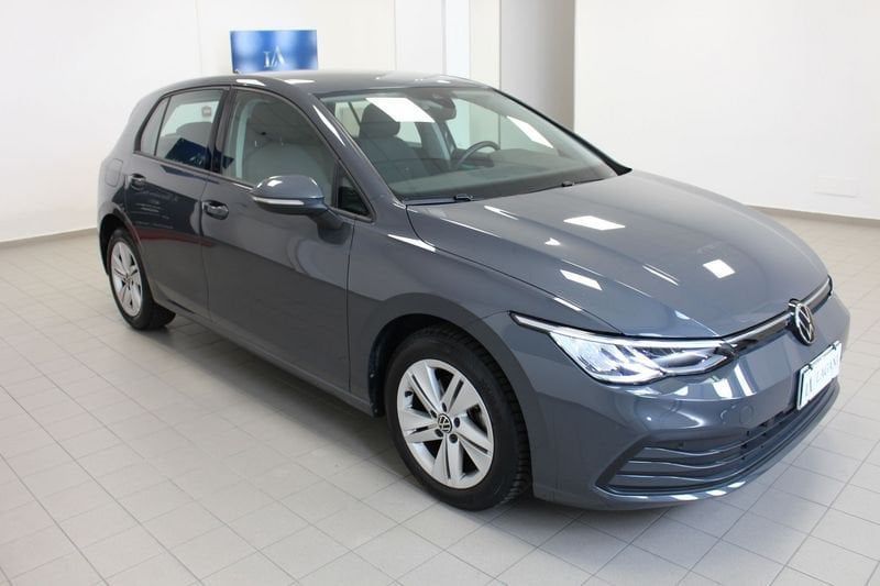 Volkswagen Golf 2021