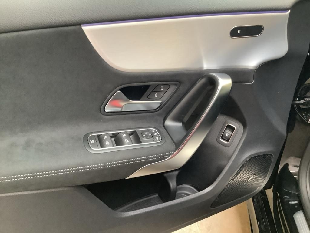 Mercedes-Benz A 250 2025