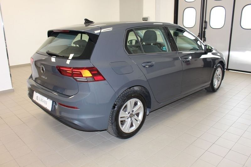 Volkswagen Golf 2021