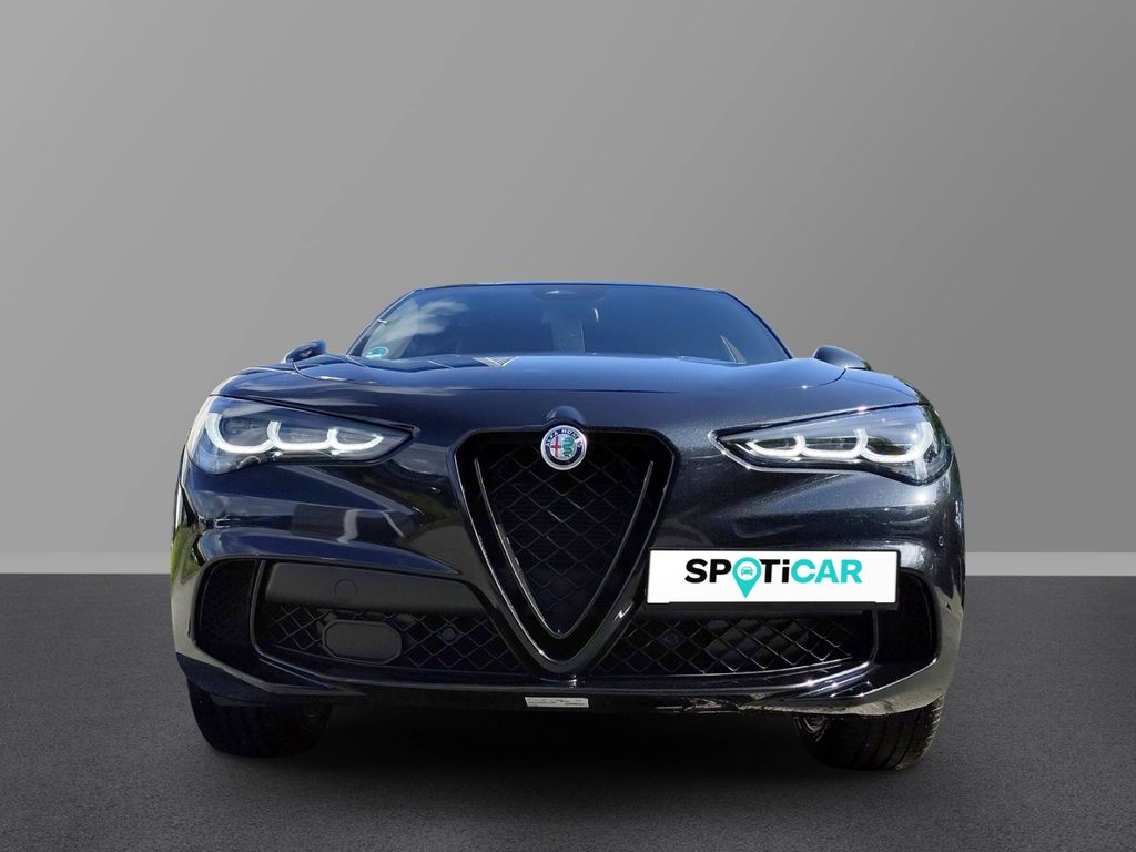 Alfa Romeo Stelvio 2025