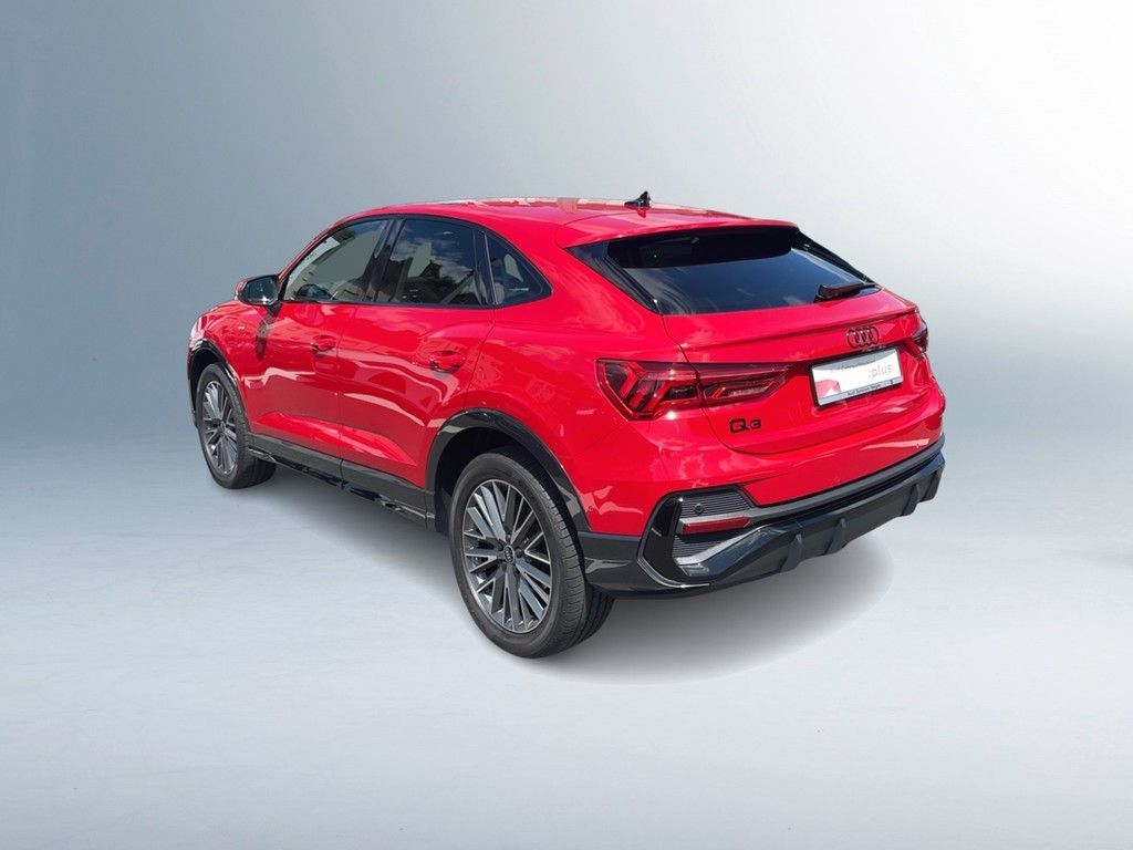 Audi Q3 2021