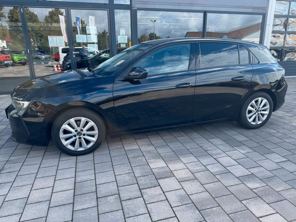 Opel Astra 2024