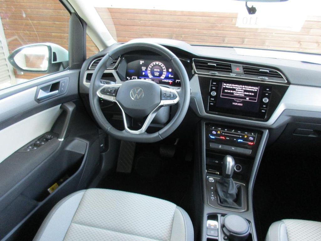 Volkswagen Touran 2024