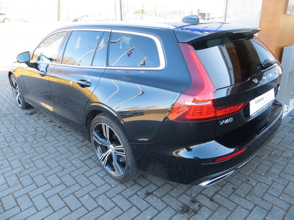 Volvo V60 2022