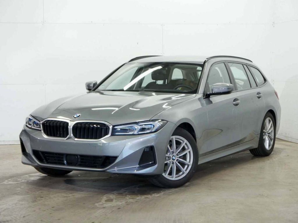 BMW 318 2023