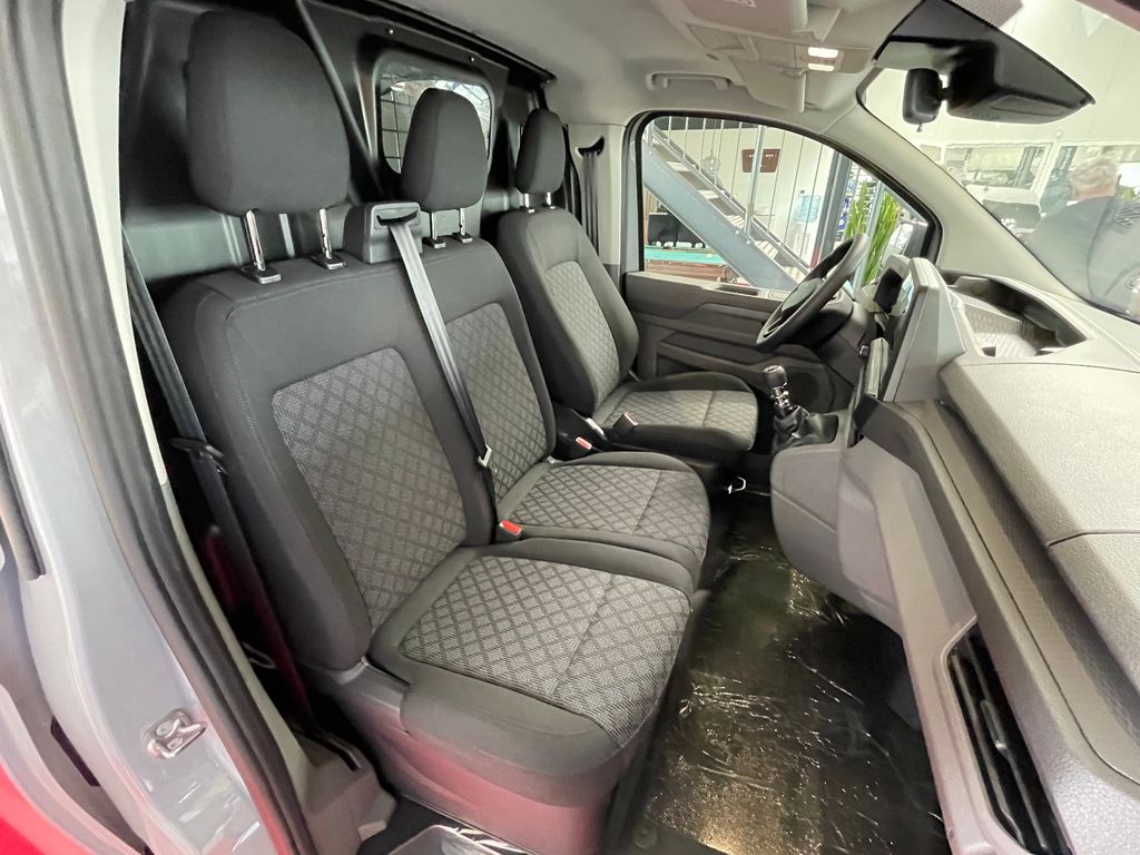 Volkswagen T7 Transporter