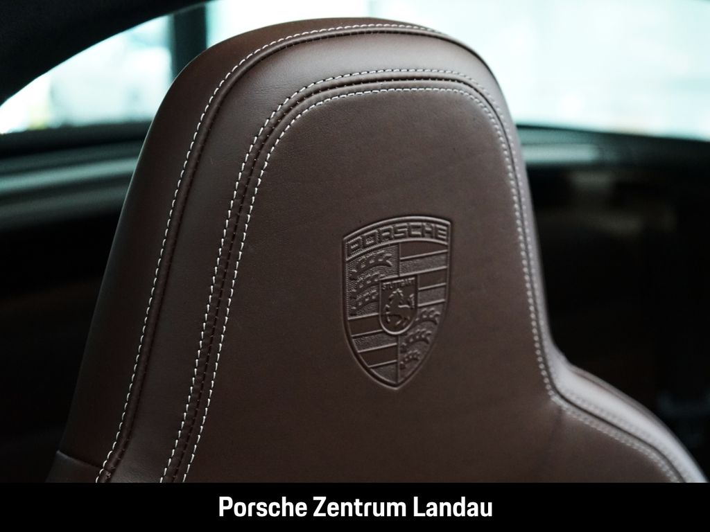 Porsche 992 2024