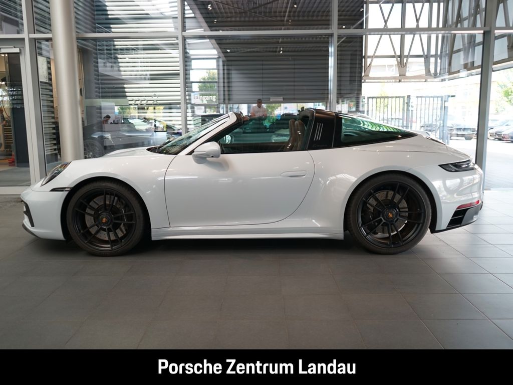 Porsche 992 2024