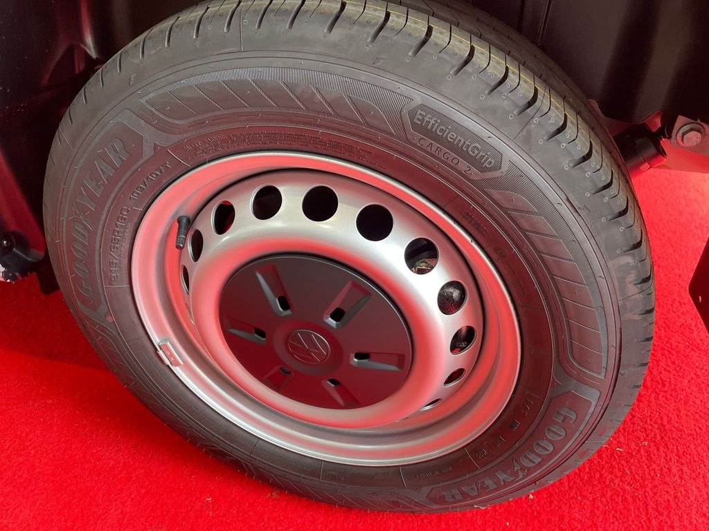 Volkswagen T7 Transporter