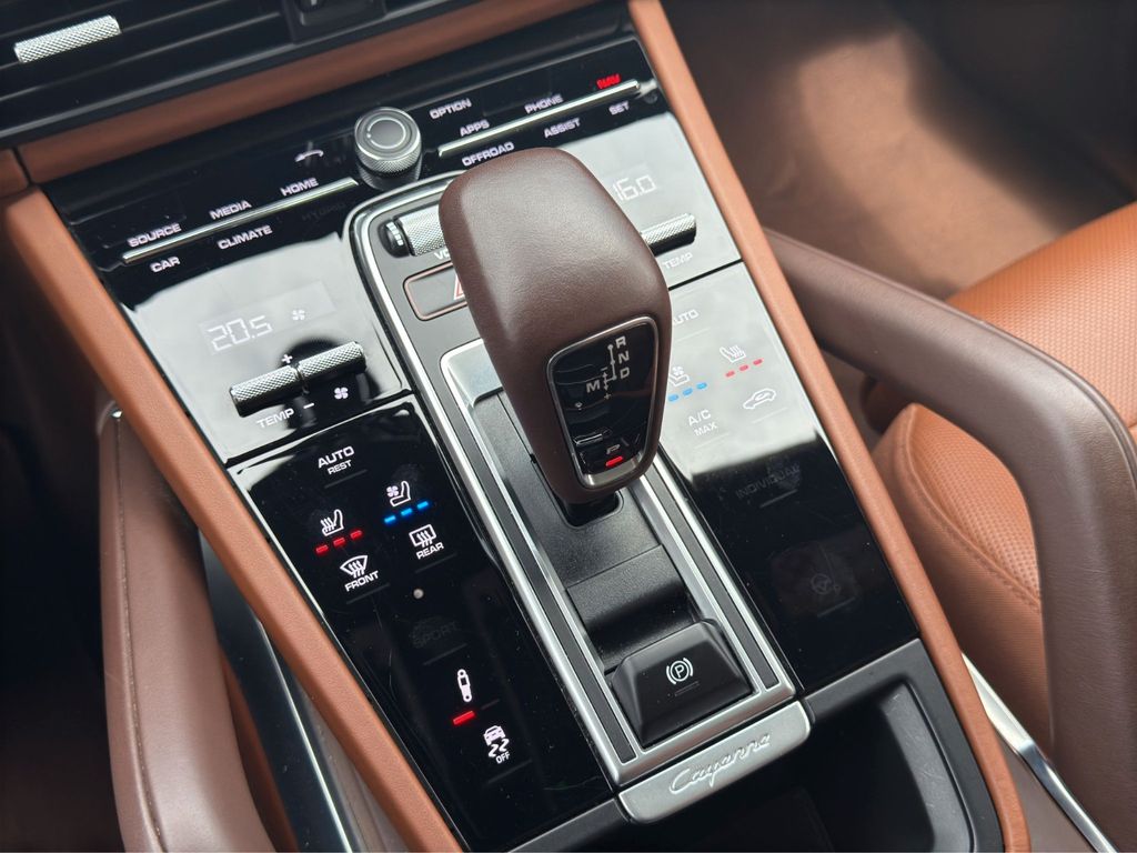 Porsche Cayenne 2022