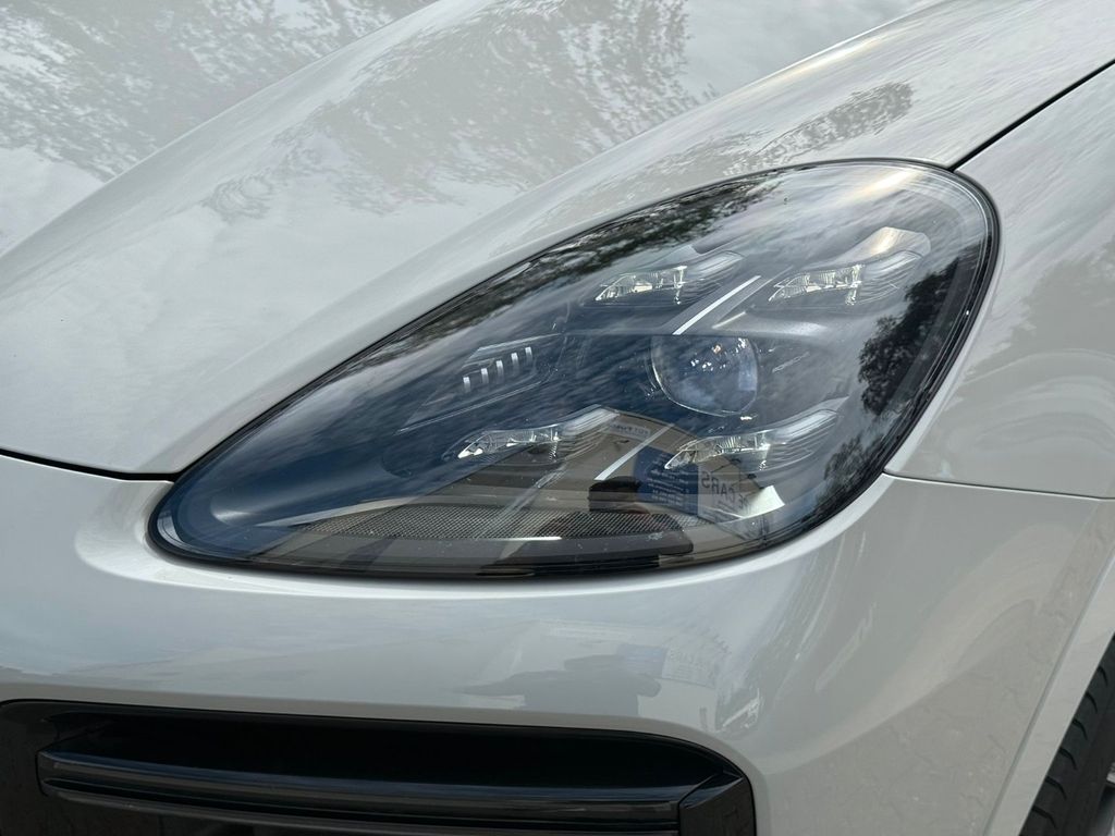 Porsche Cayenne 2022