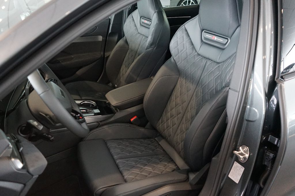 Audi A6 2025