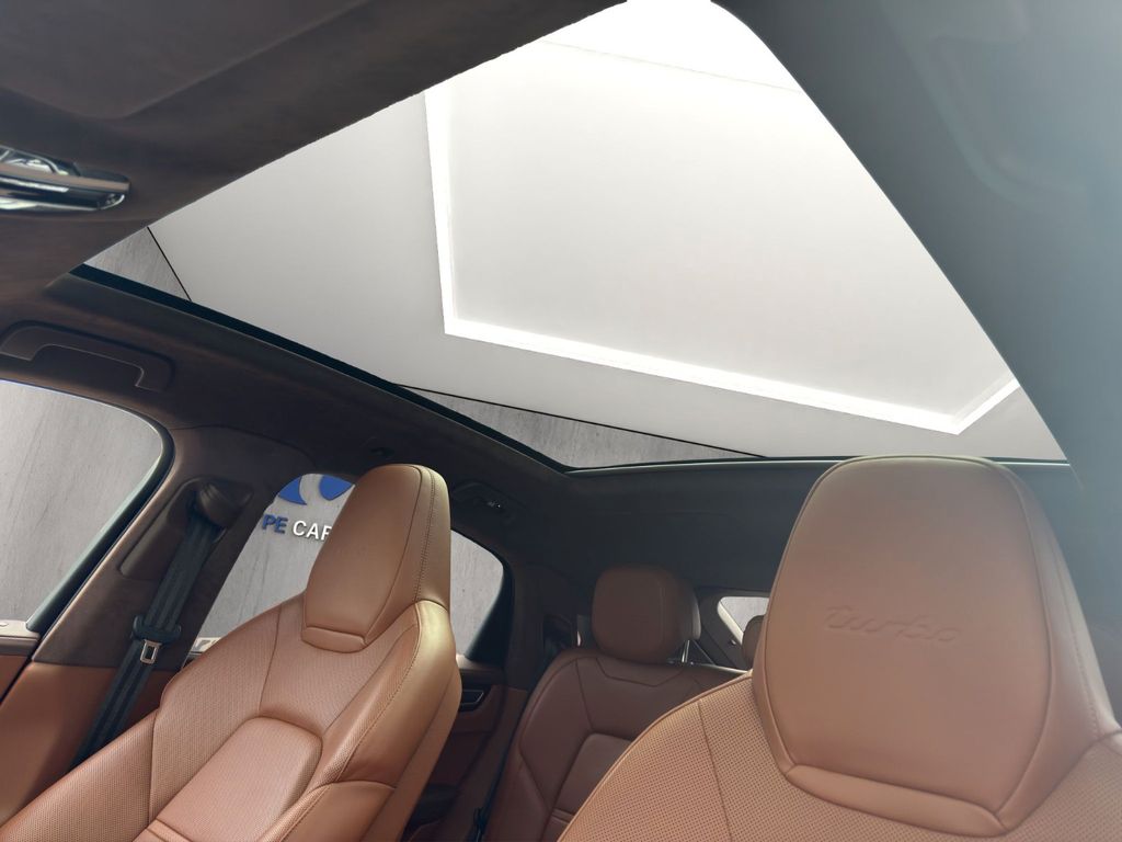 Porsche Cayenne 2022