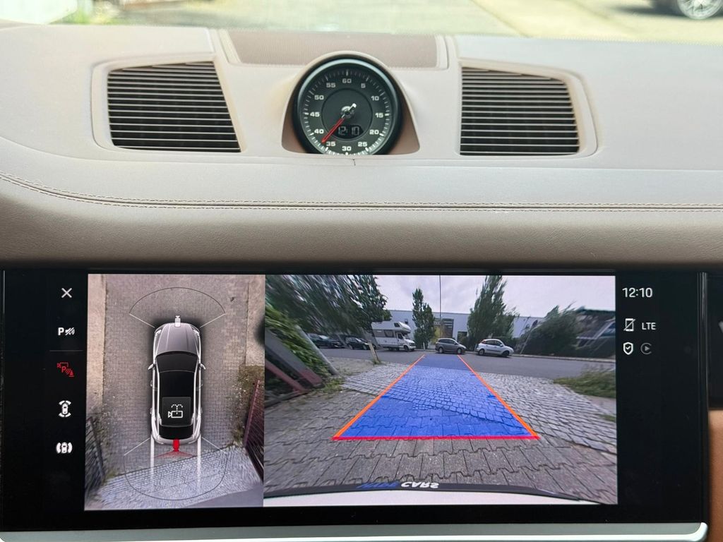 Porsche Cayenne 2022